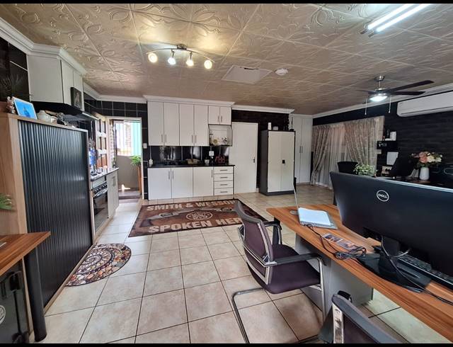 4 BEDROOM HOUSE FOR SALE IN HEIDELBERG AH